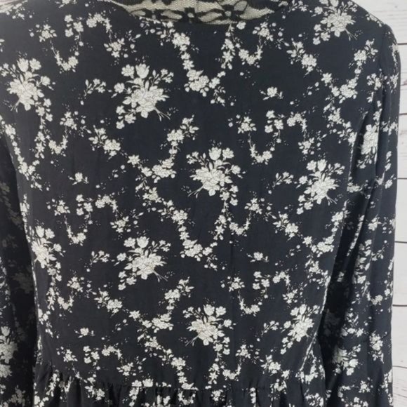 Umgee Black Floral Lace Up Tunic‎ Blouse Medium - Picture 7 of 10